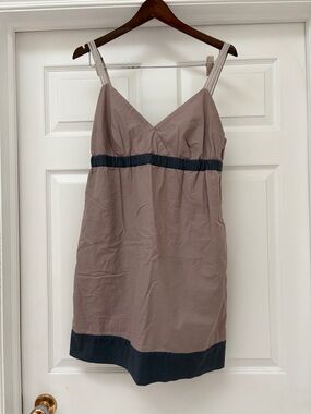GAP Mauve Pink  Dress with Navy Trim ladies size 6